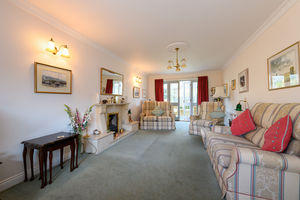 Sitting Room- click for photo gallery